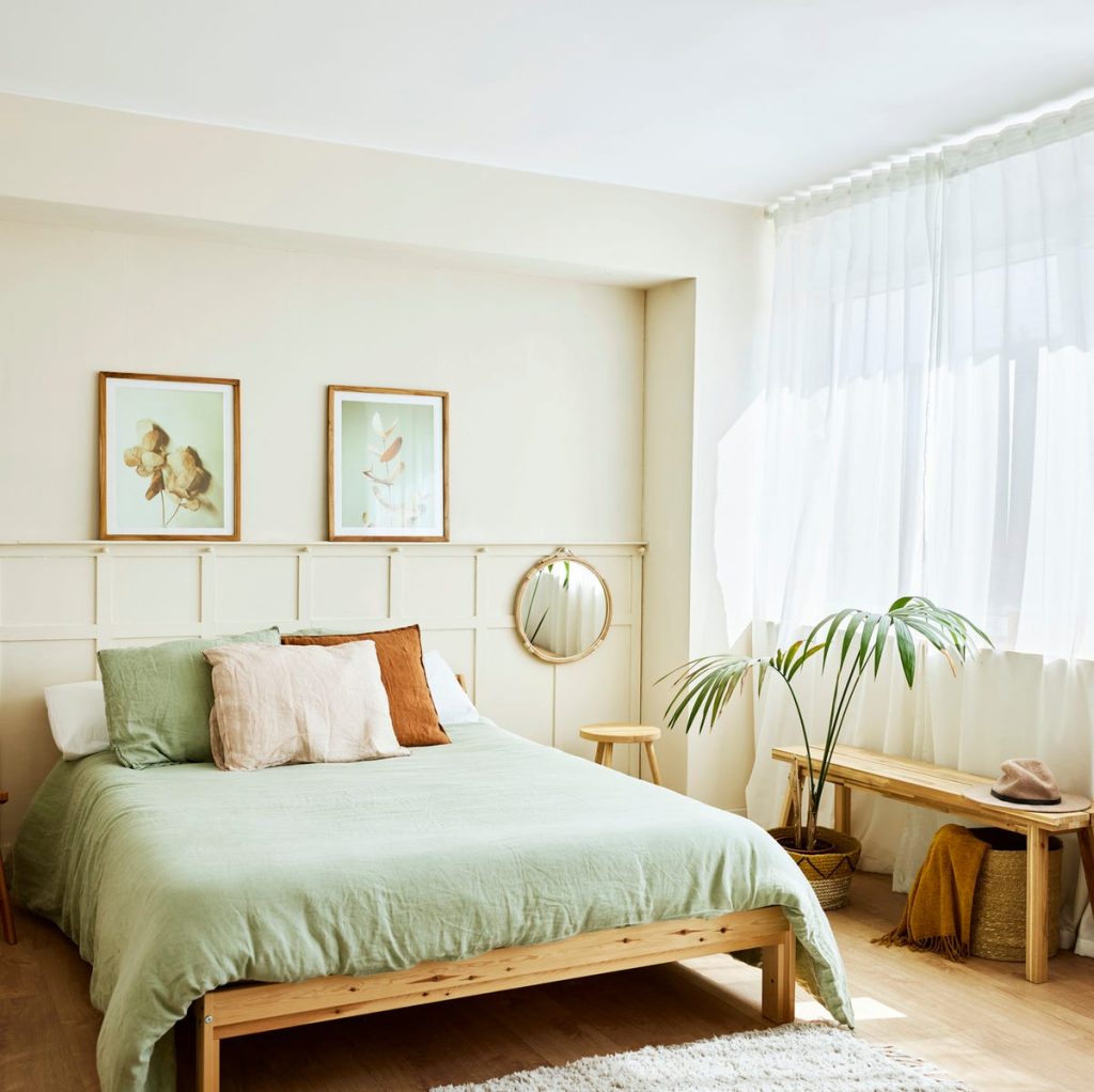 bedroom-677d9a3a825df